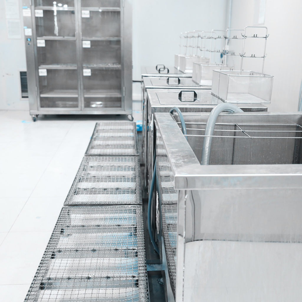 Clean Rooms for Medical and Aerospace Markets